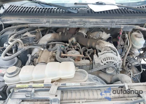 2002 Ford Excursion Limited from USA, damaged, VIN 1FMNU42F42EB46342